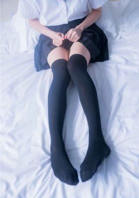《艳美》动漫在线观看_BD韩语免费播放