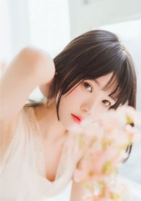 年轻的女演员在线观看_加长未删减版在线观看